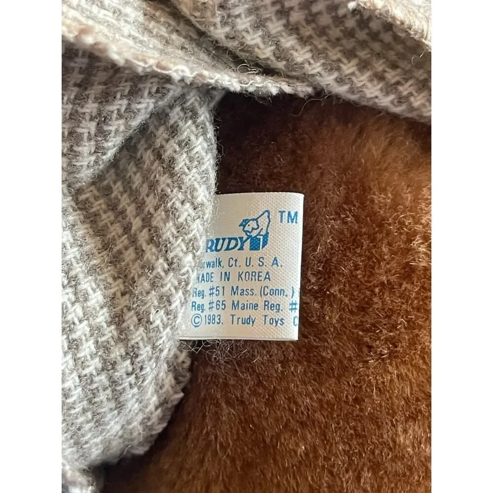 Vintage 1983 Trudy Teddy Bear Sherlock Holmes (no hat or magnifying glass)